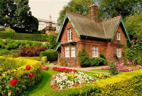 Garden Homes I .